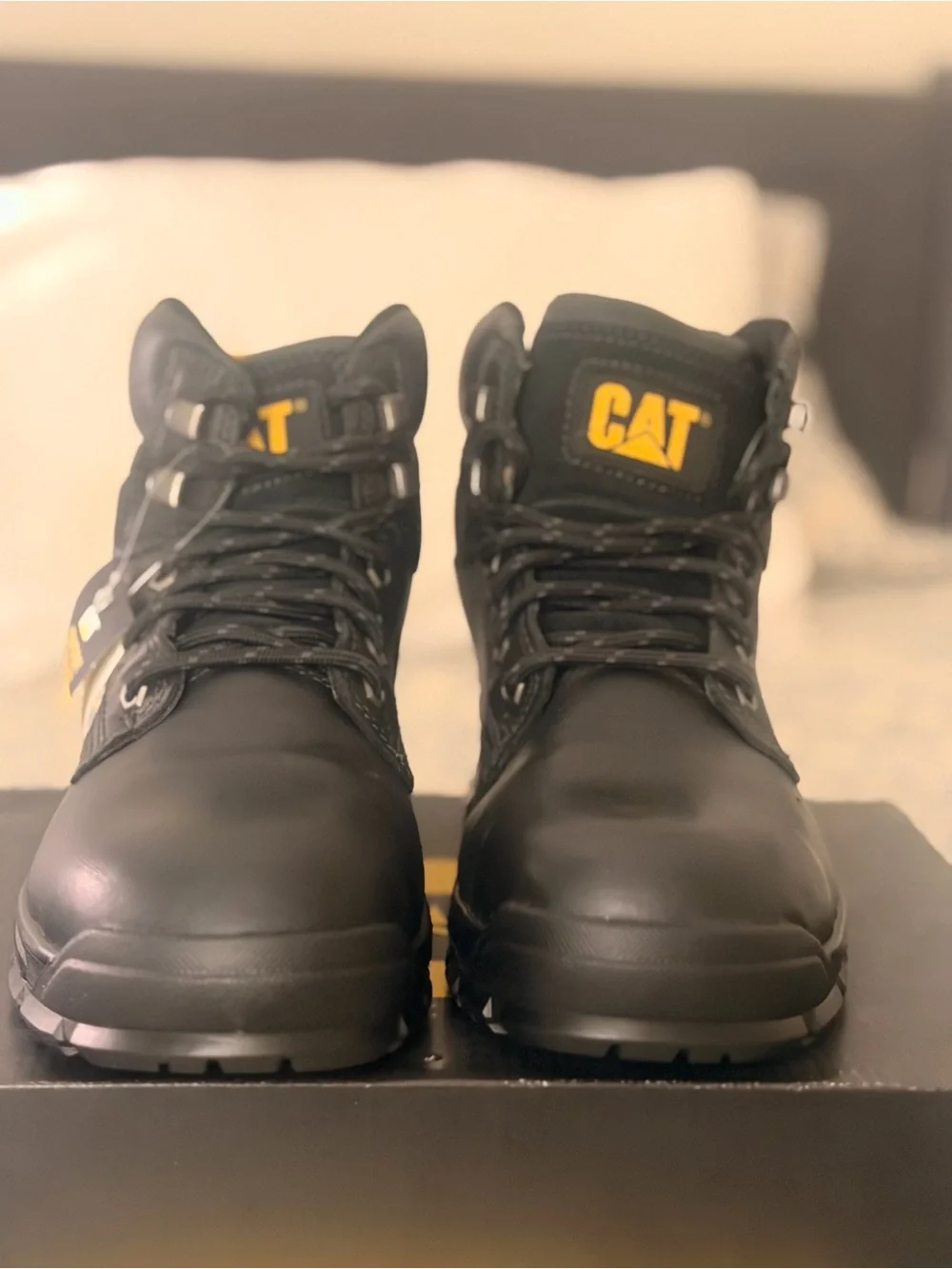 Size 8 Men Caterpillar Men's Black Steel-Toe. Work Boot